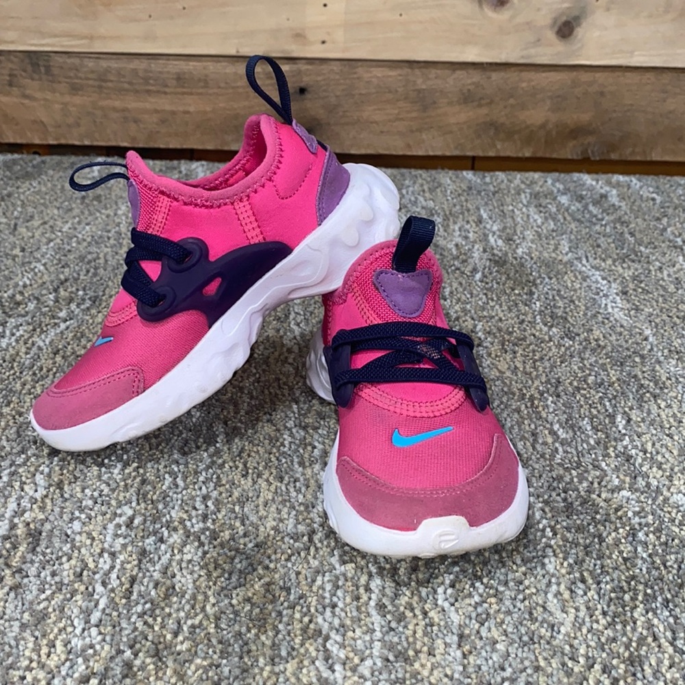 10C Nike toddler girls